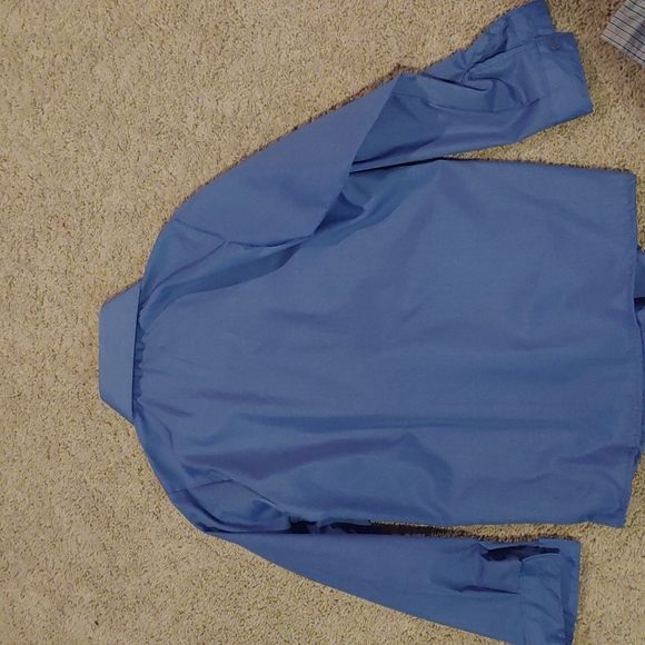 Tommy Hilfiger button down long sleeve shirts - Picture 9 of 9